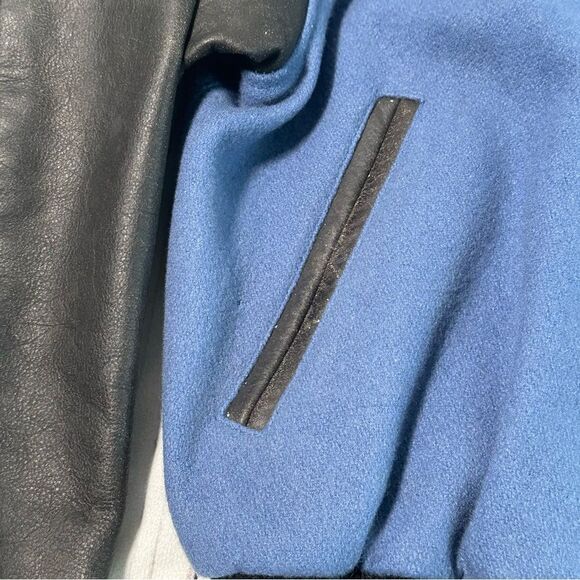 Vintage Just Jackets Free Willy Varsity Jacket 90s Nostalgia USA Men’s Large - Picture 11 of 11